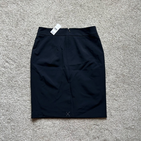 NWT navy blue Ann Taylor Factory size 4 suiting pencil skirt - Picture 3 of 7